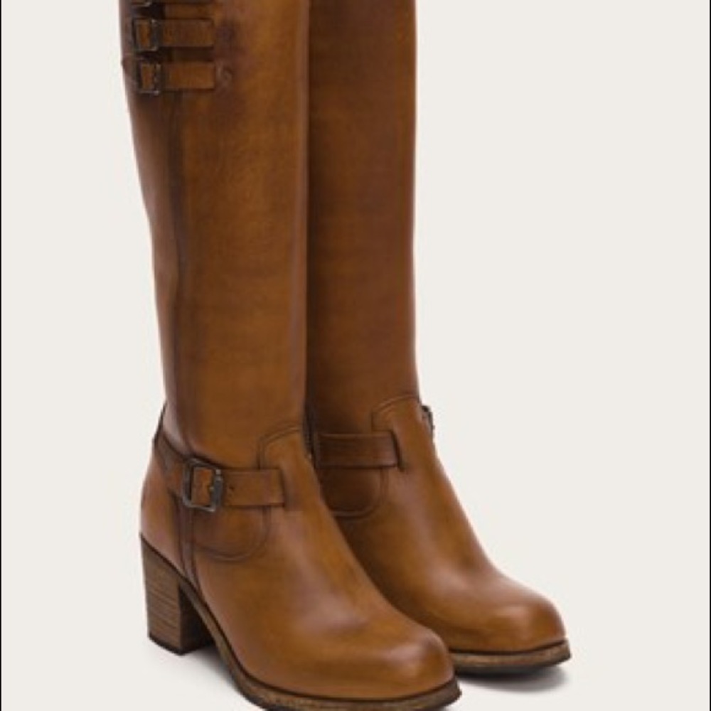 Frye Kelly belted tall boot size 6.5 brown